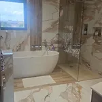 De Luxe A 5 Minutes Du Centre De Piscine Chauffee * Ним