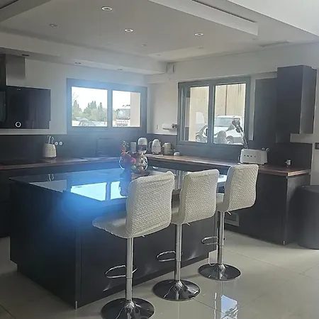 De Luxe A 5 Minutes Du Centre De Piscine Chauffee *