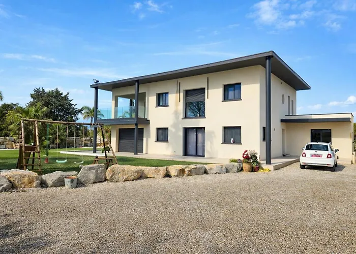 Villa De Luxe A 5 Minutes Du Centre De Piscine Chauffee Nîmes