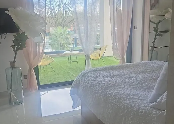 De Luxe A 5 Minutes Du Centre De Piscine Chauffee Villa Nîmes