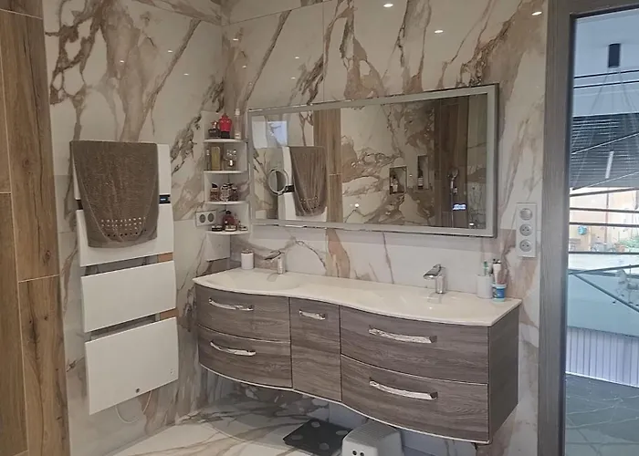 De Luxe A 5 Minutes Du Centre De Piscine Chauffee Villa Nîmes